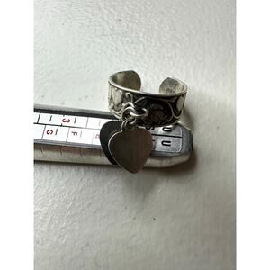 Vintage Sterling Silver Forget Me Not Band Ring Dangling Heart Charms Size 7